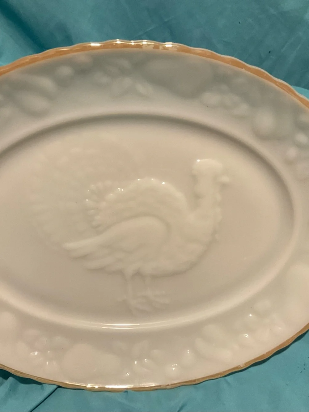 White Porcelain Dinner Plate with Gold Trim
